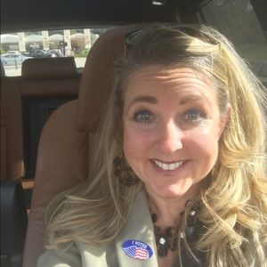 Meet your Posher, Libby